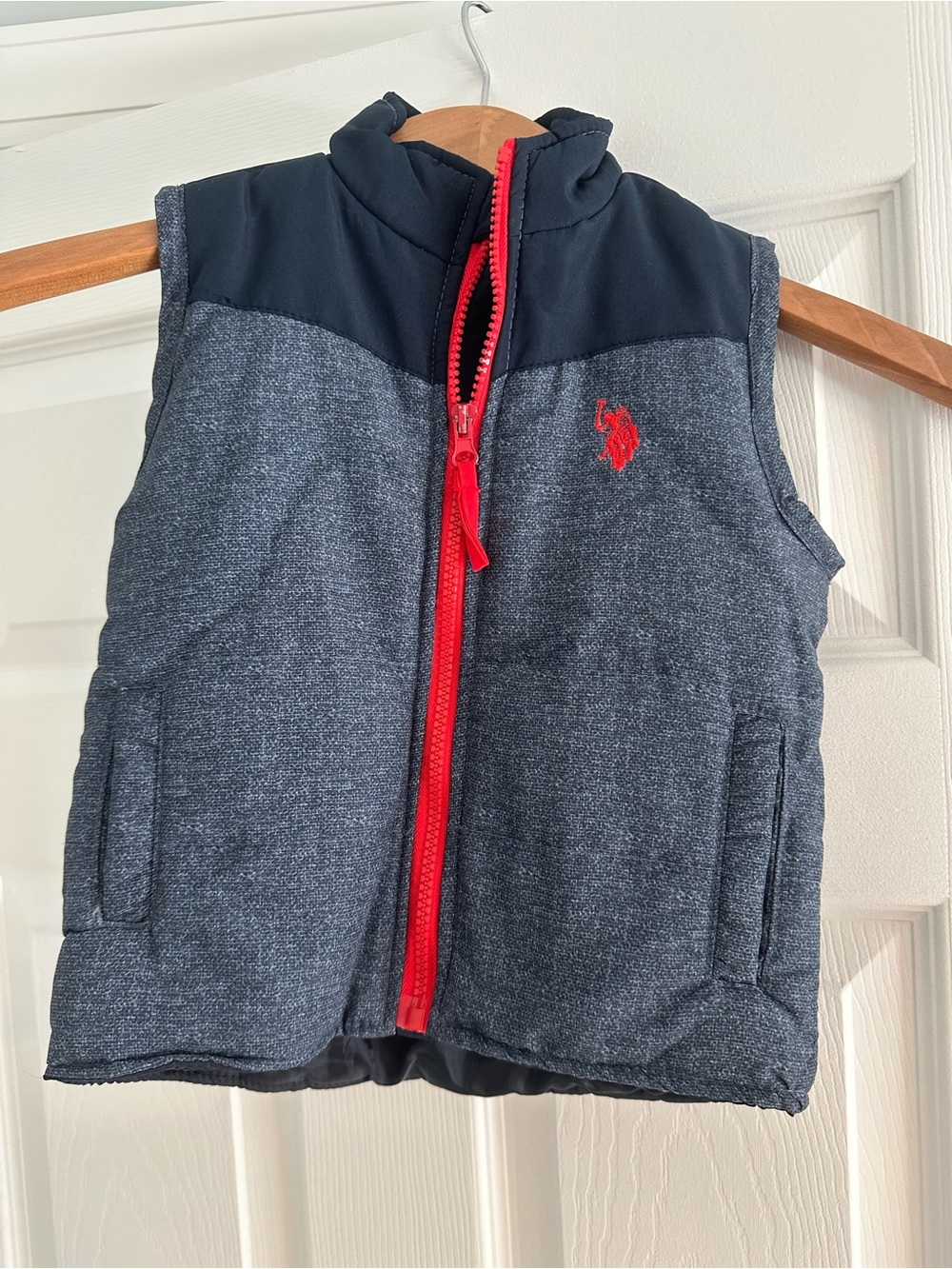 U.S. Polo Assn. Navy and Red Quilted Puffer Vest, size 2t